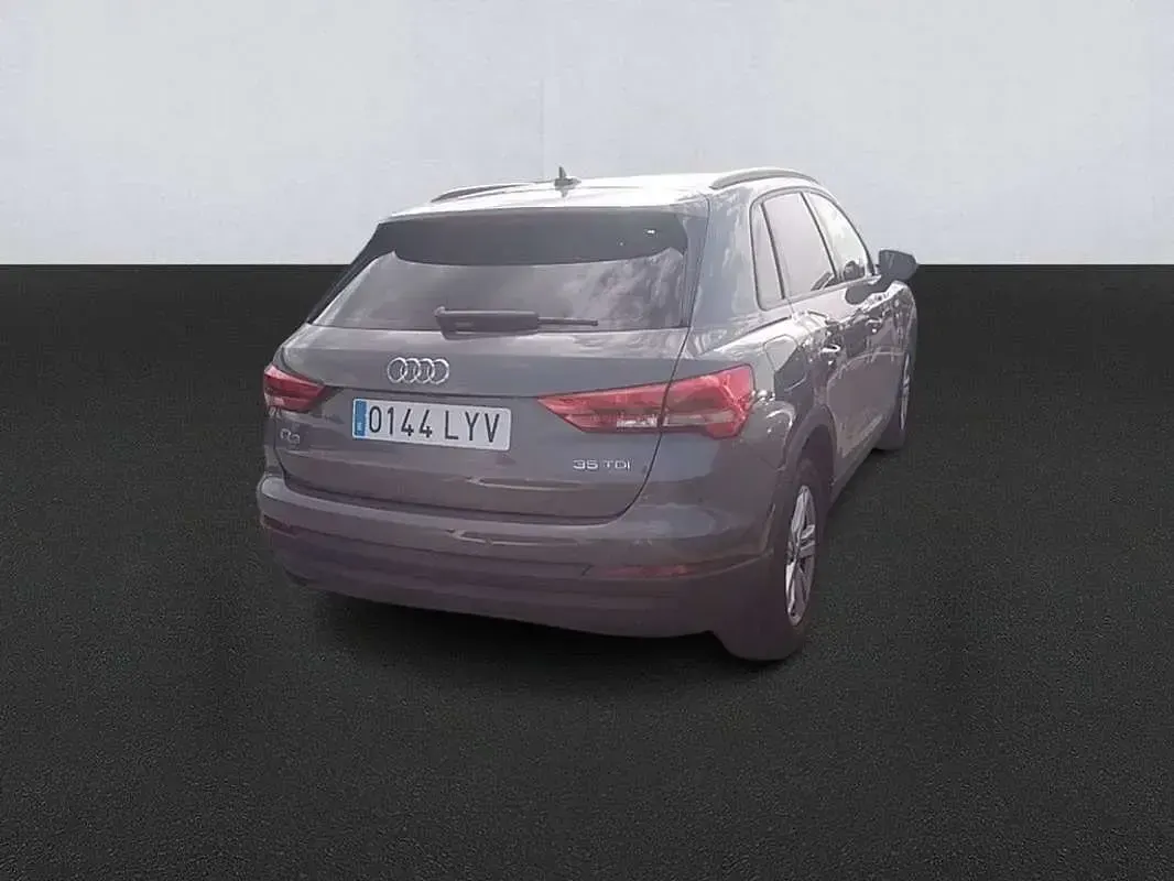 Usado Audi Q3 S-Line 150 CV (110 kW) 2022 Gris SUV