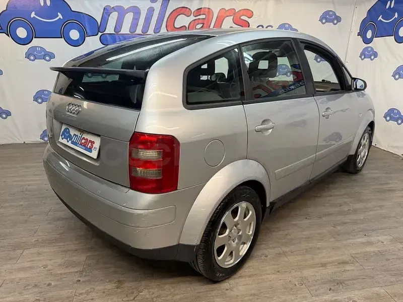 Usado Audi A2 75 CV (55 kW) 2002 Gris / plata Utilitario