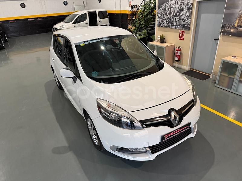 Blanco Usado 2014 Renault Grand Scénic III Expression Monovolumen | 5990 € (Buen precio) - Imagen 1/4