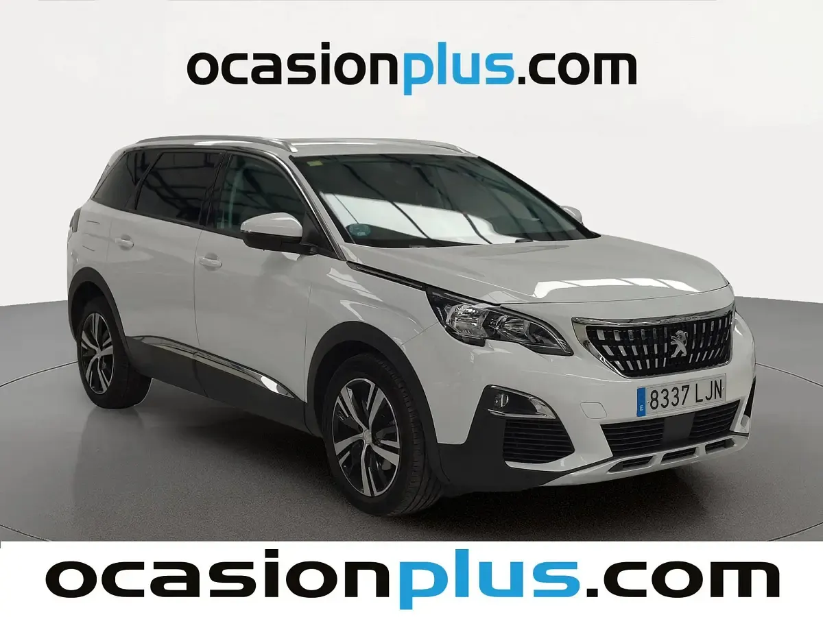 Usado Peugeot 5008 Allure 131 CV (96 kW) 2020 Blanco SUV