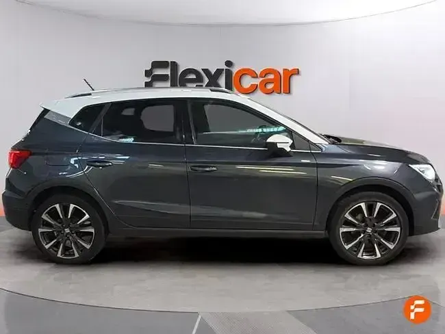 Usado Seat Arona Style 115 CV (84 kW) 2024 Gris SUV