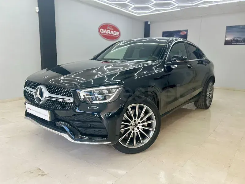 Usado Mercedes GLC200 163 CV (119 kW) 2021 Negro SUV