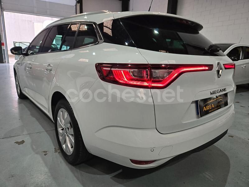 Usado Renault Mégane GrandTour LIMITED 116 CV (85 kW) 2019 Blanco Familiar