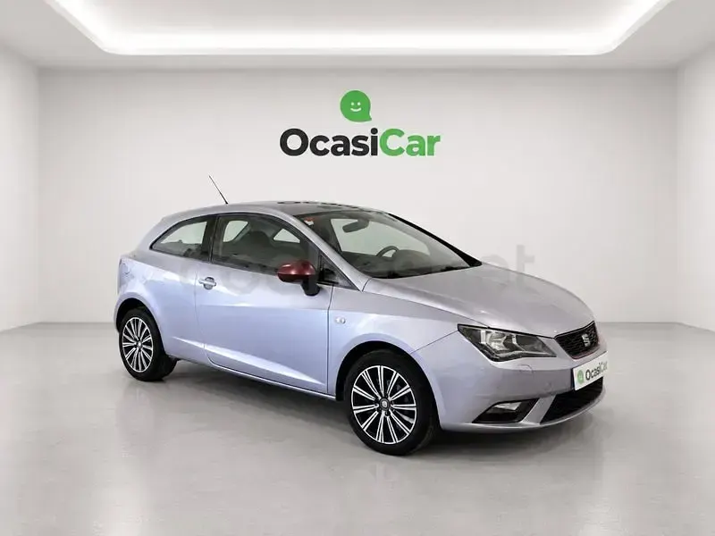 Usado Seat Ibiza SC CONNECT 95 CV (69 kW) 2015 Gris / plata Utilitario