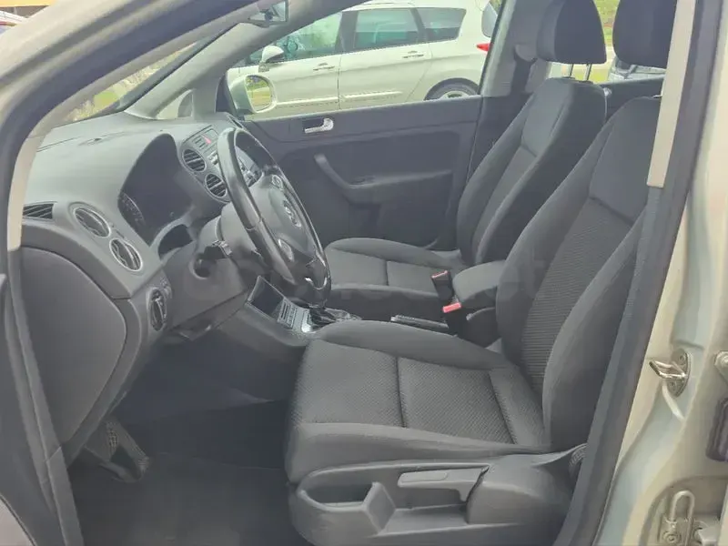 Usado VW Golf Plus Advance 105 CV (77 kW) 2012 Beige Monovolumen