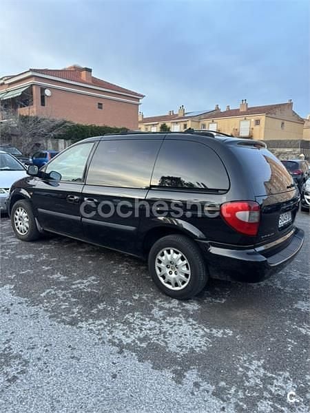 Usado Chrysler Voyager 143 CV (105 kW) 2006 Negro Monovolumen
