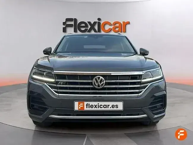 Usado VW Touareg R-line 286 CV (210 kW) 2020 Gris SUV