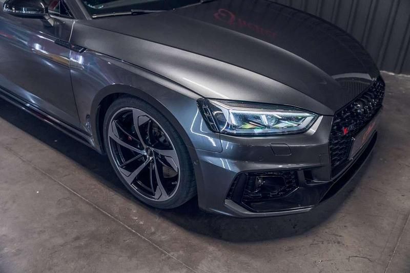 Usado Audi RS5 Sportback Premium 450 CV (330 kW) 2019 Gris / plata Berlina