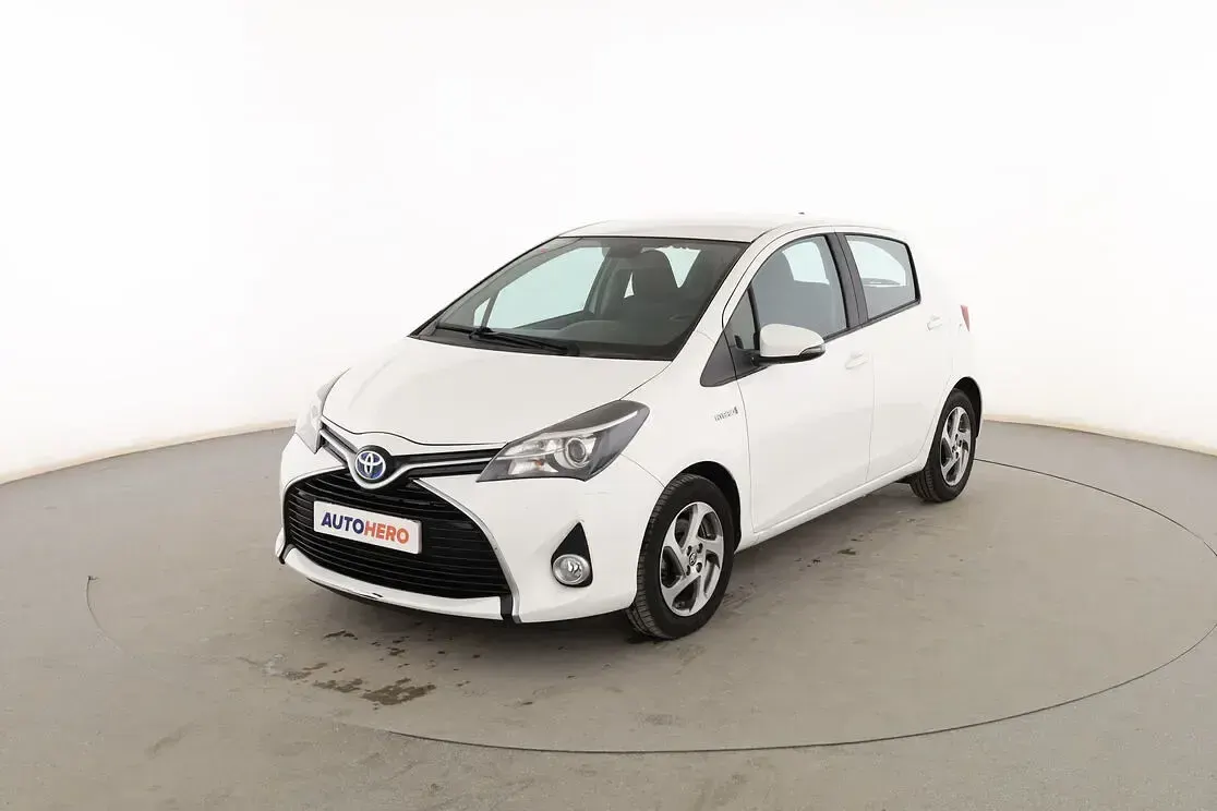 Usado Toyota Yaris Active 101 CV (74 kW) 2016 Utilitario