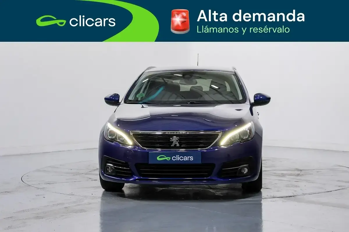 Usado Peugeot 308 SW Style 130 CV (95 kW) 2018 Azul Familiar