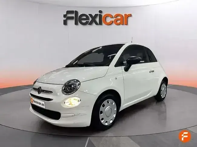 Usado Fiat 500 70 CV (51 kW) 2023 Blanco Utilitario