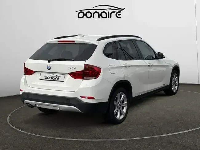 Usado BMW X1 Comfort Edition 150 CV (110 kW) 2015 Blanco SUV