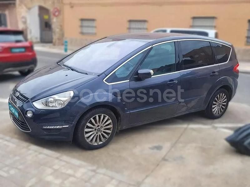 Usado Ford S-MAX Limited 140 CV (102 kW) 2014 Azul Monovolumen
