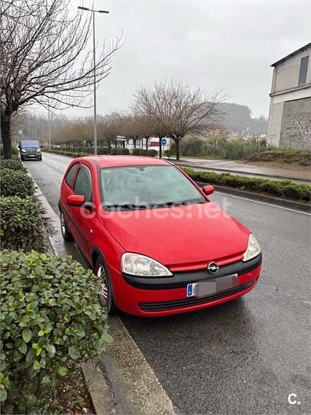 Rojo Usado 2001 Opel Corsa Comfort Berlina | 1900 € (Buen precio) - Imagen 1/4