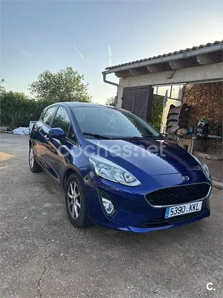 Usado Ford Fiesta Trend 85 CV (62 kW) 2018 Azul Utilitario