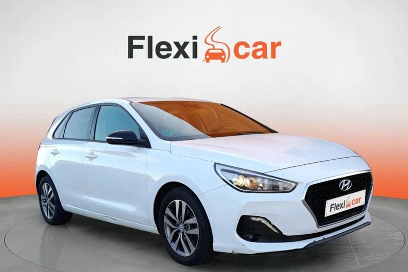 Blanco Usado 2018 Hyundai i30 GO! Berlina | 11.790 € (Precio justo) - Imagen 1/4