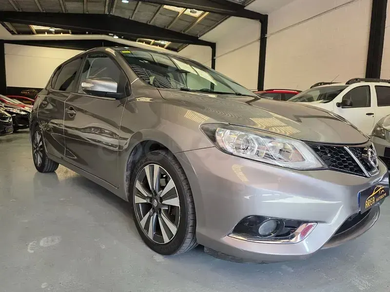 Usado Nissan Pulsar Tekna 110 CV (80 kW) 2014 Gris / plata Utilitario
