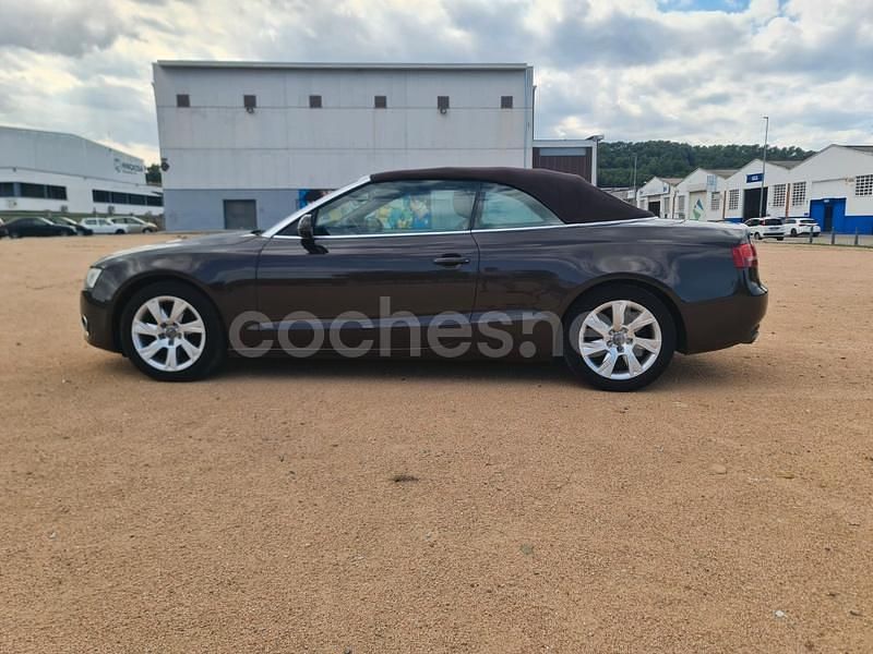 Usado Audi A5 Cabriolet 190 CV (139 kW) 2011 Marrón Descapotable