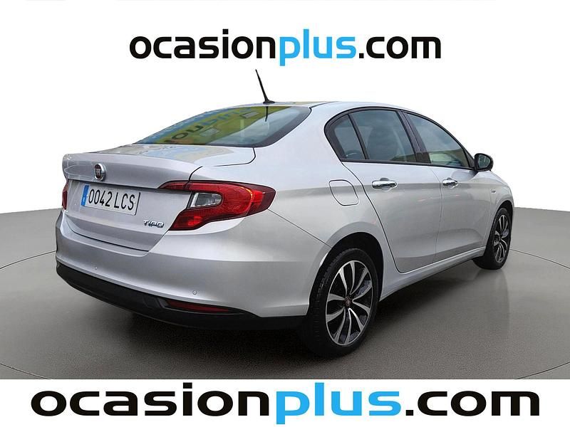 Usado Fiat Tipo Lounge 95 CV (69 kW) 2019 Gris plata Berlina