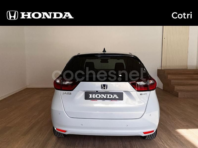 Usado Honda Jazz Executive 109 CV (80 kW) 2022 Blanco Utilitario