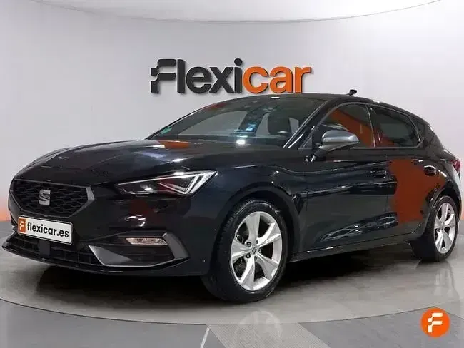 Usado Seat Leon FR 116 CV (85 kW) 2025 Negro Berlina