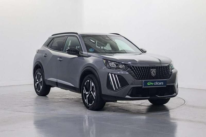 Usado Peugeot 2008 Allure 136 CV (100 kW) 2025 Gris SUV