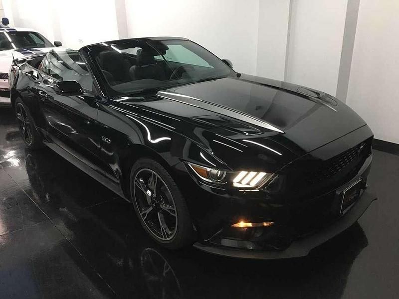 Negro Usado 2017 Ford Mustang GT Convertible Descapotable | 46.500 € (Caro) - Imagen 1/4