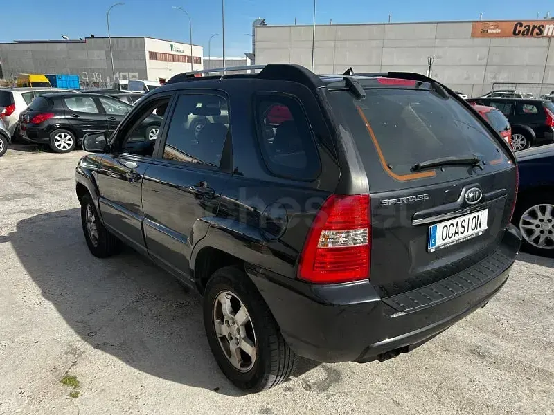 Usado Kia Sportage Active 140 CV (102 kW) 2007 Negro SUV