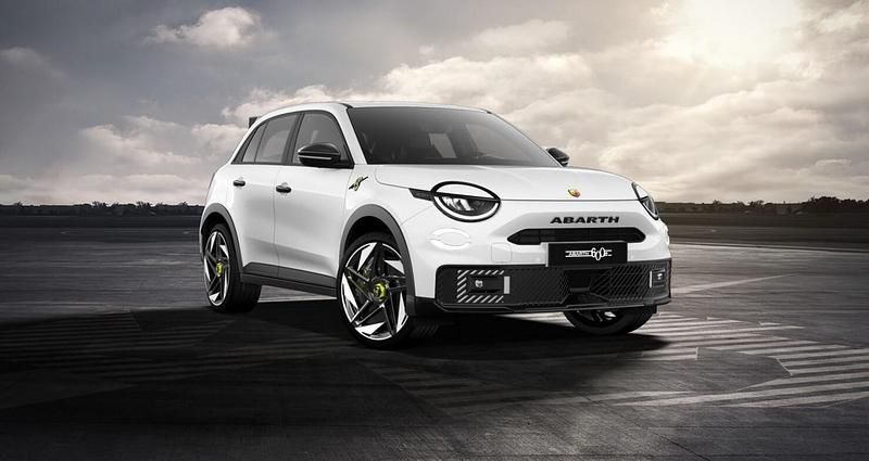 Verde Nuevo 2025 Abarth 600e Turismo SUV | 43.199 € - Imagen 1/1