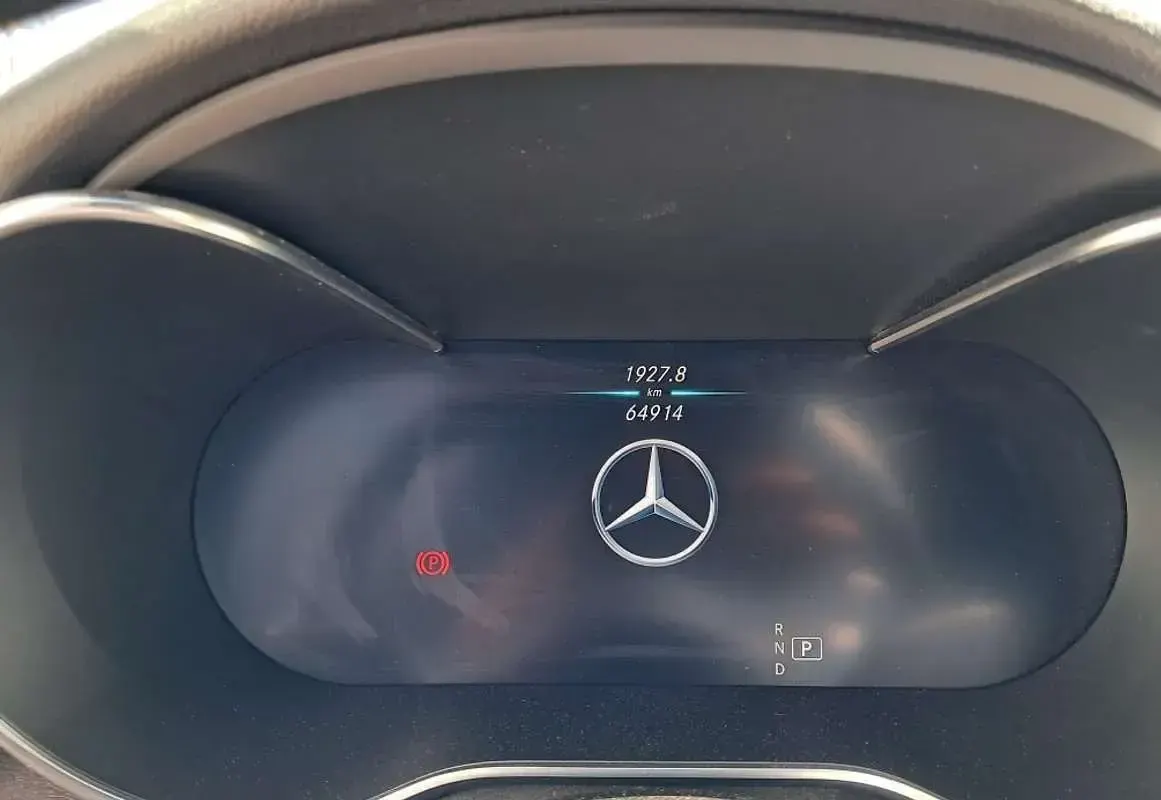 Usado Mercedes C220 194 CV (142 kW) 2020 Gris Coupe