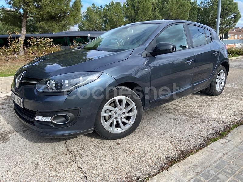 Negro Usado 2015 Renault Mégane LIMITED Berlina | 7600 € (Buen precio) - Imagen 1/4