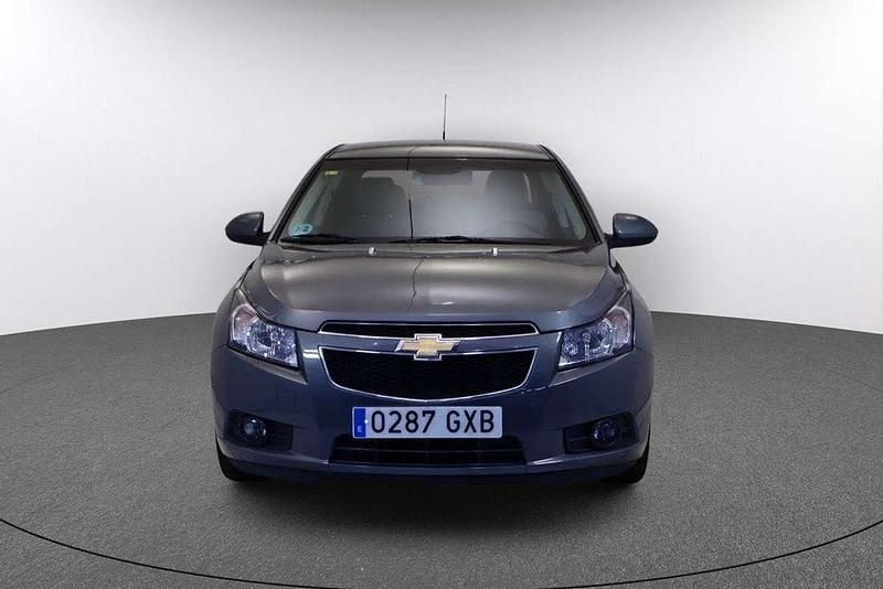 Usado Chevrolet Cruze LS 113 CV (83 kW) 2010 Gris Utilitario