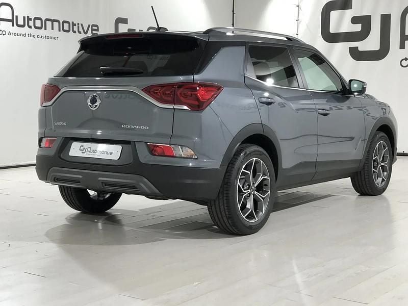 Usado KGM Korando 136 CV (100 kW) 2023 Gris