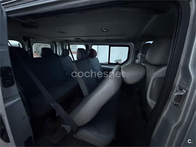 Usado Nissan Primastar 110 HP (80 kW) 2021 Cinzento Monovolume