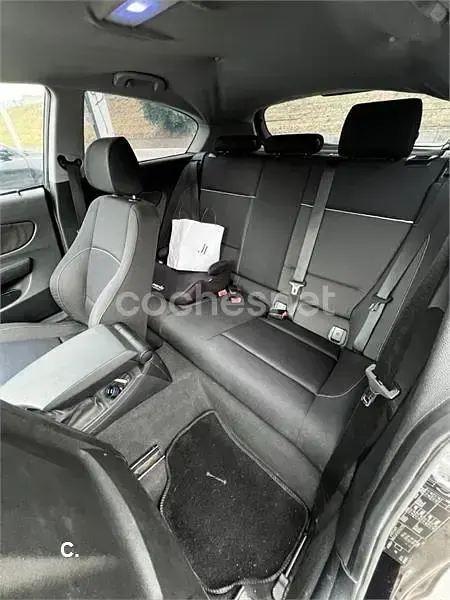 Usado BMW 120 170 CV (125 kW) 2007 Negro Utilitario