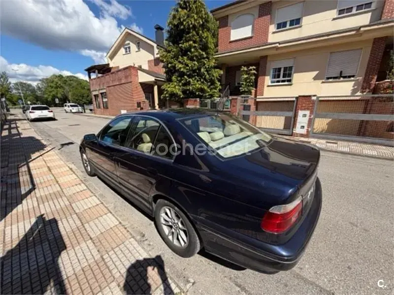 Usado BMW 520 Comfort Edition 136 CV (100 kW) 2003 Azul Berlina