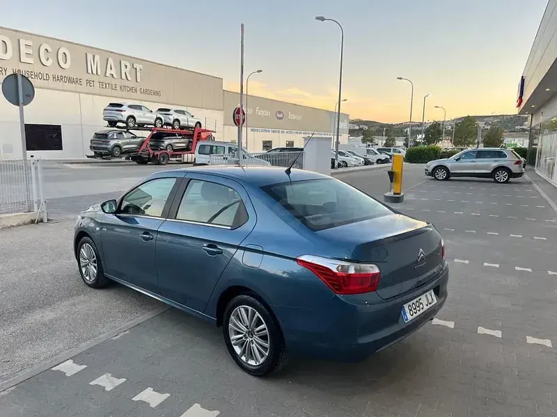 Usado Citroën C-Elysee I PureTech 82 CV (60 kW) 2016 Azul Berlina