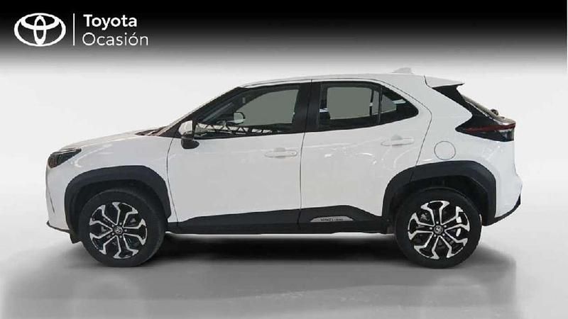 Usado Toyota Yaris Cross Active 116 CV (85 kW) 2022 Blanco SUV