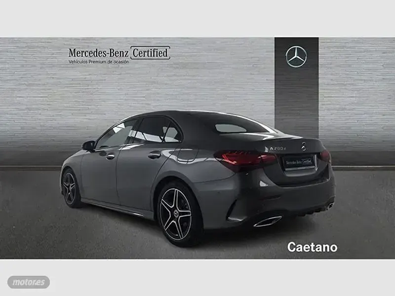 Usado Mercedes A200 150 CV (110 kW) 2025 Gris Berlina