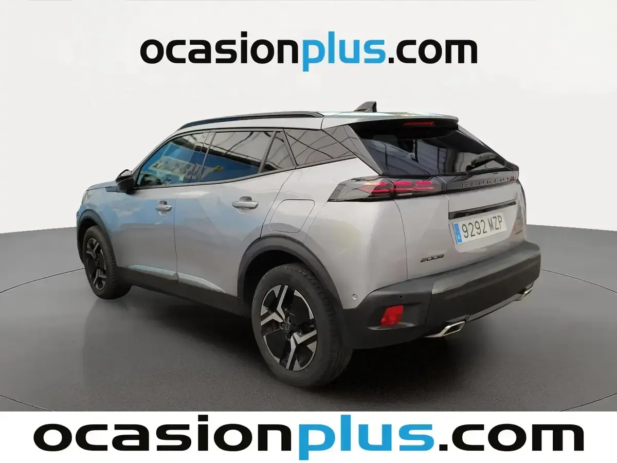 Usado Peugeot 2008 Allure 145 CV (106 kW) 2025 Gris SUV