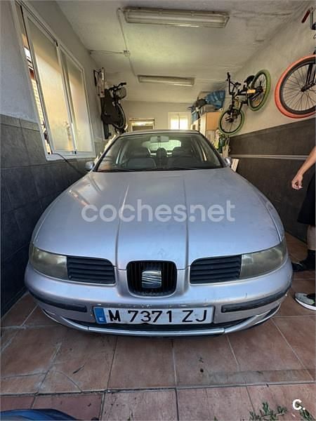 Gris / plata Usado 2000 Seat Leon Sport Berlina | 1250 € (Super precio) - Imagen 1/4