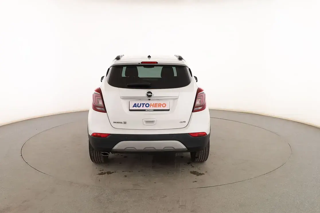 Usado Opel Mokka X Innovation 136 CV (100 kW) 2019 Blanco SUV