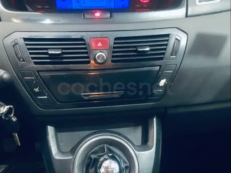 Usado Citroën Grand C4 Picasso 110 CV (80 kW) 2008 Granate Monovolumen