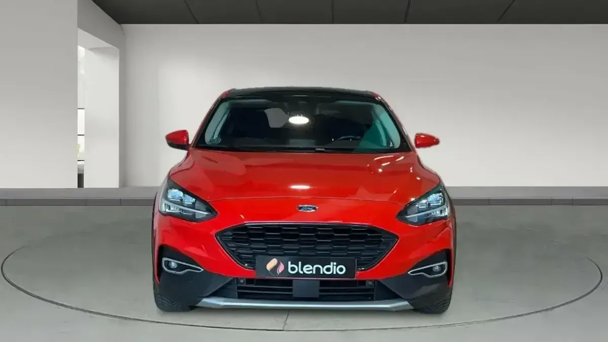 Usado Ford Focus Active 120 CV (88 kW) 2019 Rojo