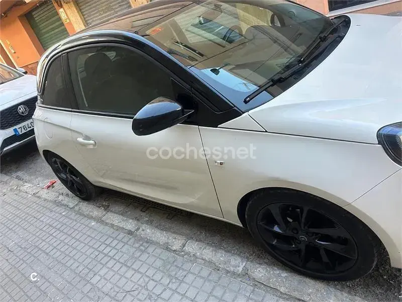 Usado Opel Adam Rocks 115 CV (84 kW) 2017 Blanco Utilitario