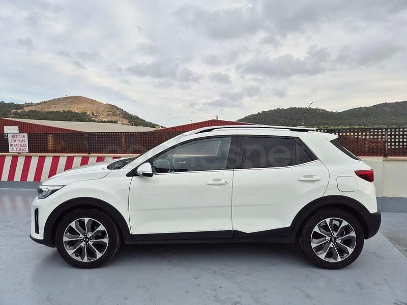 Usado Kia Stonic 120 CV (88 kW) 2018 Blanco SUV
