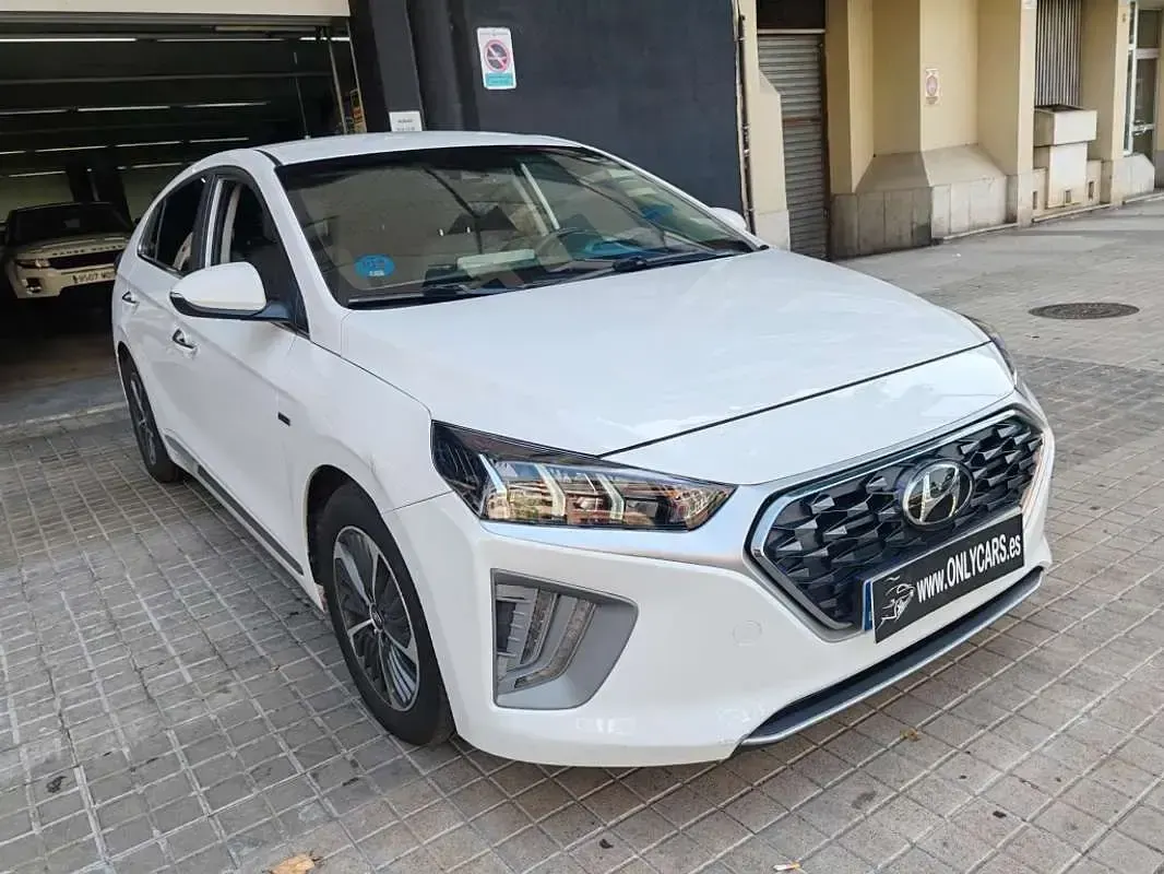Usado Hyundai Ioniq 141 CV (103 kW) 2020 Blanco Utilitario