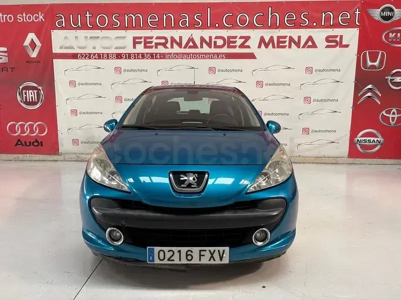 Usado Peugeot 207 90 CV (66 kW) 2007 Azul Berlina
