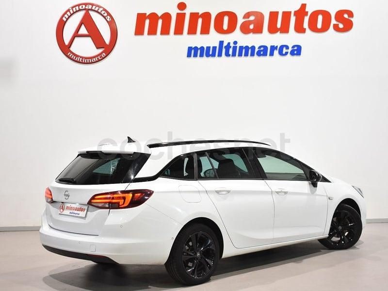 Usado Opel Astra Ultimate 122 CV (89 kW) 2022 Blanco Familiar