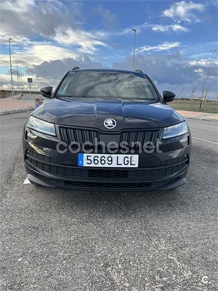 Usado Skoda Karoq SportLine 150 CV (110 kW) 2020 Negro SUV
